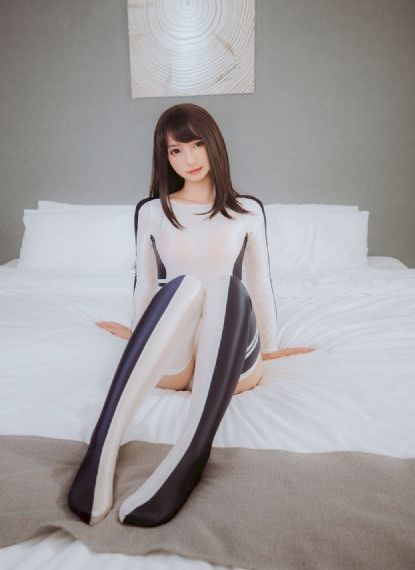 雪梨枪4p门在线观看_HD动漫在线观看