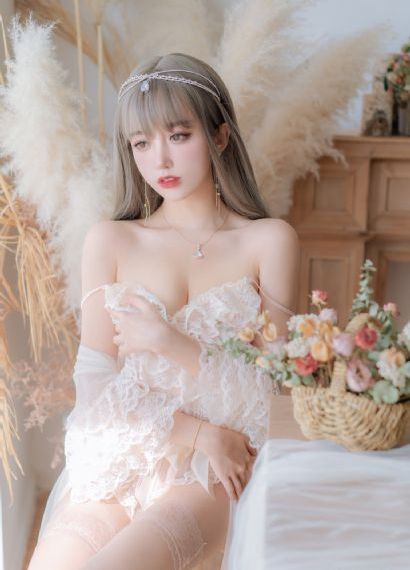 浴室里强摁做开腿呻吟作文_720高清完整版播放
