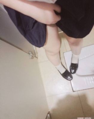 国产色好看的_剧情片全集免费播放